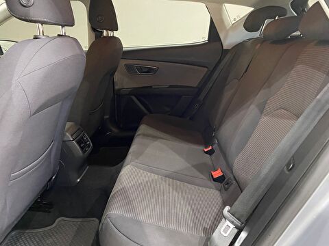 2017 Benzin Manuel Seat Leon Gümüş Gri Gürel Tasarım Aksesuar Otomotiv San. Tic. Ltd. Şti.
