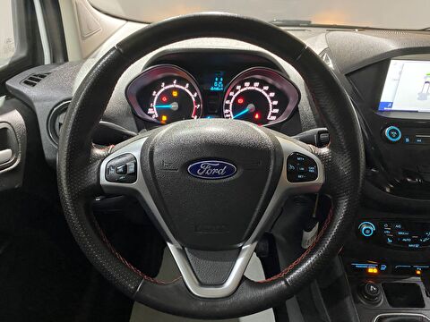 2023 Benzin Manuel Ford Tourneo Courier Beyaz Gürel Tasarım Aksesuar Otomotiv San. Tic. Ltd. Şti.