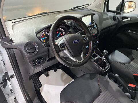 2023 Benzin Manuel Ford Tourneo Courier Beyaz Gürel Tasarım Aksesuar Otomotiv San. Tic. Ltd. Şti.