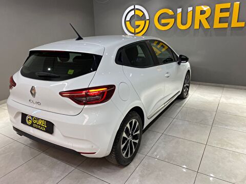2023 Benzin Manuel Renault Clio Beyaz Gürel Tasarım Aksesuar Otomotiv San. Tic. Ltd. Şti.