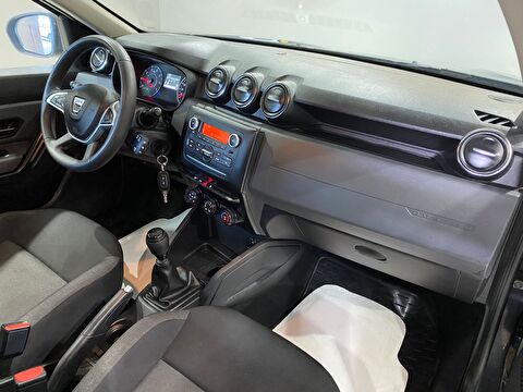2022 Benzin Manuel Dacia Duster Gri Gürel Tasarım Aksesuar Otomotiv San. Tic. Ltd. Şti.