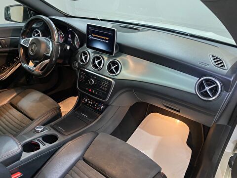 2016 Benzin Otomatik Mercedes-Benz CLA Beyaz Gürel Tasarım Aksesuar Otomotiv San. Tic. Ltd. Şti.