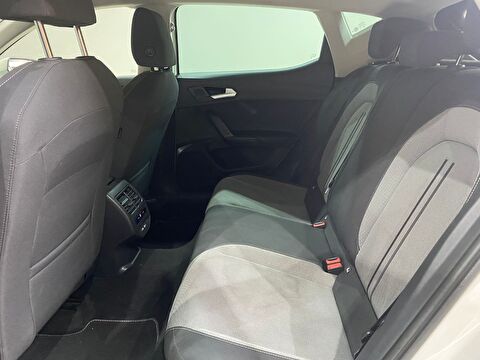 2024 MHEV Otomatik Seat Leon Beyaz Gürel Tasarım Aksesuar Otomotiv San. Tic. Ltd. Şti.