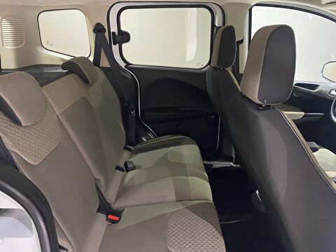 2023 Benzin Manuel Ford Tourneo Courier Beyaz Gürel Tasarım Aksesuar Otomotiv San. Tic. Ltd. Şti.