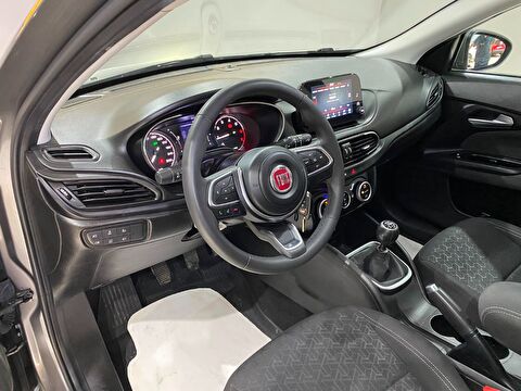 2023 Benzin Manuel Fiat Egea Cross Gri Gürel Tasarım Aksesuar Otomotiv San. Tic. Ltd. Şti.