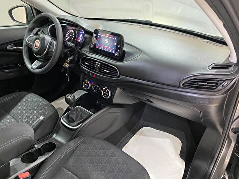 2023 Benzin Manuel Fiat Egea Cross Gri Gürel Tasarım Aksesuar Otomotiv San. Tic. Ltd. Şti.
