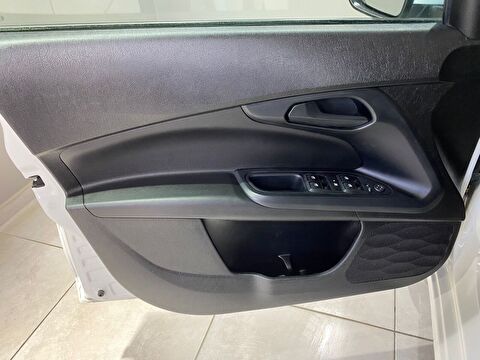 2023 Dizel Manuel Fiat Egea Beyaz Gürel Tasarım Aksesuar Otomotiv San. Tic. Ltd. Şti.