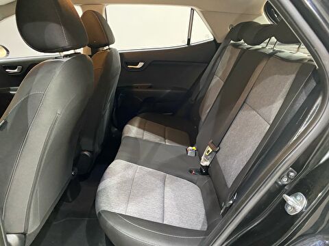 2023 Benzin Otomatik Kia Stonic Siyah Gürel Tasarım Aksesuar Otomotiv San. Tic. Ltd. Şti.