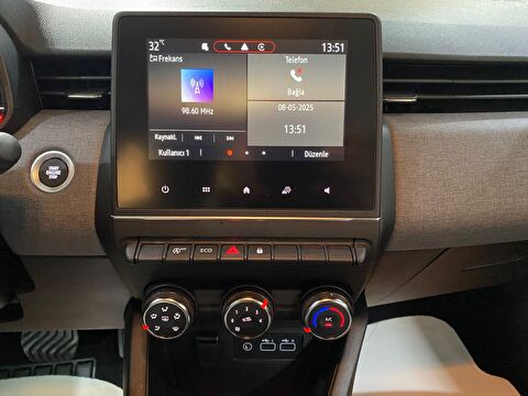 2024 Benzin Otomatik Renault Clio Gri Gürel Tasarım Aksesuar Otomotiv San. Tic. Ltd. Şti.