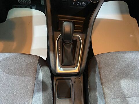 2024 Benzin Otomatik Renault Clio Gri Gürel Tasarım Aksesuar Otomotiv San. Tic. Ltd. Şti.