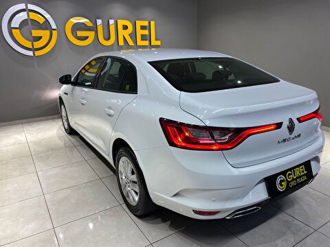 2022 Benzin Otomatik Renault Megane Beyaz Gürel Tasarım Aksesuar Otomotiv San. Tic. Ltd. Şti.