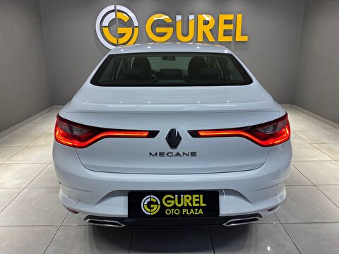 2022 Benzin Otomatik Renault Megane Beyaz Gürel Tasarım Aksesuar Otomotiv San. Tic. Ltd. Şti.
