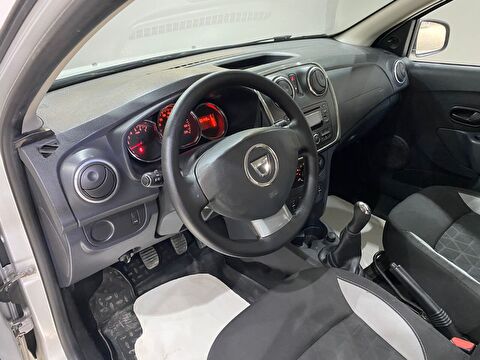2015 Dizel Manuel Dacia Sandero Gri Gürel Tasarım Aksesuar Otomotiv San. Tic. Ltd. Şti.