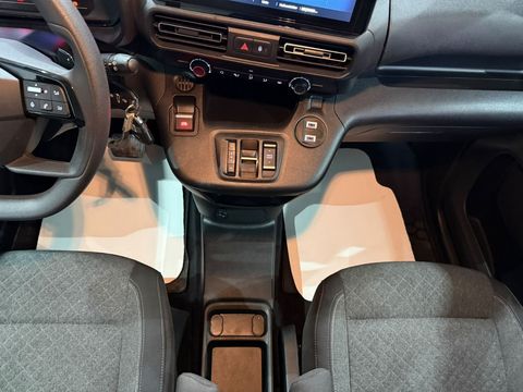 2026 Dizel Otomatik Opel Combo Mavi Gürel Tasarım Aksesuar Otomotiv San. Tic. Ltd. Şti.
