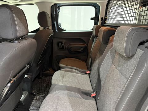 2026 Dizel Otomatik Opel Combo Mavi Gürel Tasarım Aksesuar Otomotiv San. Tic. Ltd. Şti.
