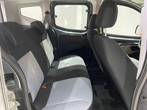 TaksitliOto.Net | 2.El Fiat Fiorino Combi 1.4 Eko Safeline | Manuel & Benzin + LPG | Gri | İzmir.2el 2023 Benzin + LPG Manuel Fiat Fiorino Gri Gürel Tasarım Aksesuar Otomotiv San. Tic. Ltd. Şti.