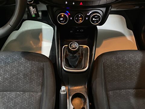 2023 Benzin Manuel Fiat Egea Turuncu Gürel Tasarım Aksesuar Otomotiv San. Tic. Ltd. Şti.