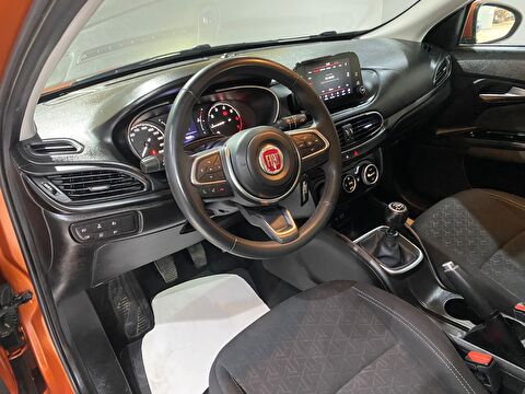 2023 Benzin Manuel Fiat Egea Turuncu Gürel Tasarım Aksesuar Otomotiv San. Tic. Ltd. Şti.