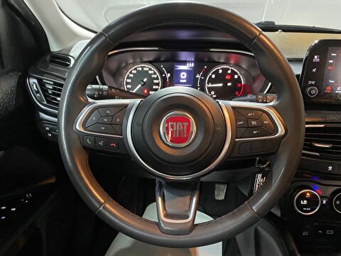 2023 Benzin Manuel Fiat Egea Turuncu Gürel Tasarım Aksesuar Otomotiv San. Tic. Ltd. Şti.
