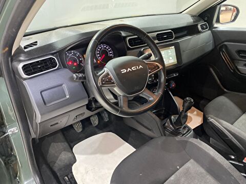 2023 Benzin Manuel Dacia Duster Yeşil Gürel Tasarım Aksesuar Otomotiv San. Tic. Ltd. Şti.