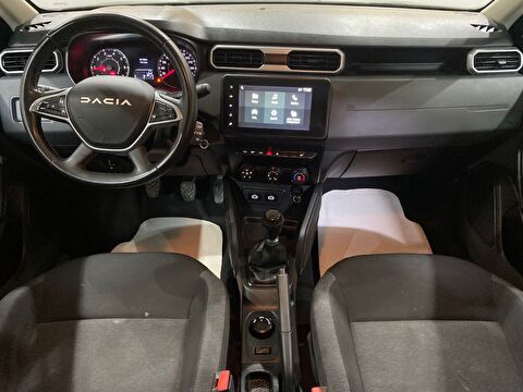 2023 Benzin Manuel Dacia Duster Yeşil Gürel Tasarım Aksesuar Otomotiv San. Tic. Ltd. Şti.