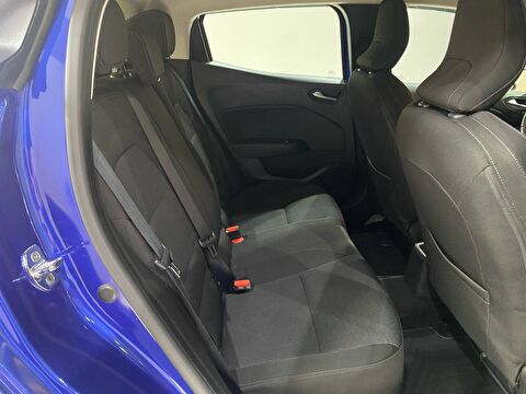 2021 Benzin Otomatik Renault Clio Mavi Gürel Tasarım Aksesuar Otomotiv San. Tic. Ltd. Şti.