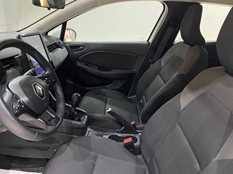 2022 Benzin Manuel Renault Clio Beyaz Gürel Tasarım Aksesuar Otomotiv San. Tic. Ltd. Şti.