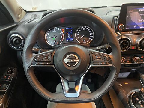 2023 Benzin Otomatik Nissan Juke Beyaz Gürel Tasarım Aksesuar Otomotiv San. Tic. Ltd. Şti.