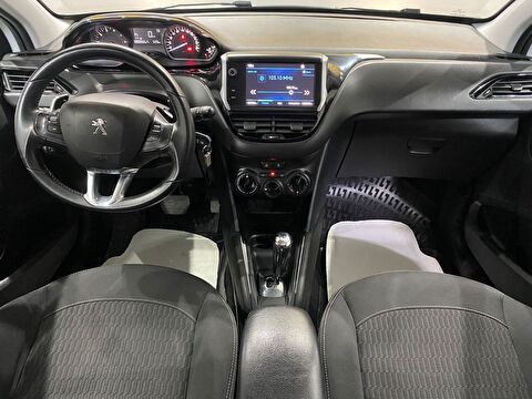 2017 Benzin Otomatik Peugeot 208 Beyaz Gürel Tasarım Aksesuar Otomotiv San. Tic. Ltd. Şti.