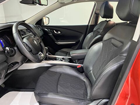 2022 Benzin Otomatik Renault Kadjar Kırmızı Gürel Tasarım Aksesuar Otomotiv San. Tic. Ltd. Şti.