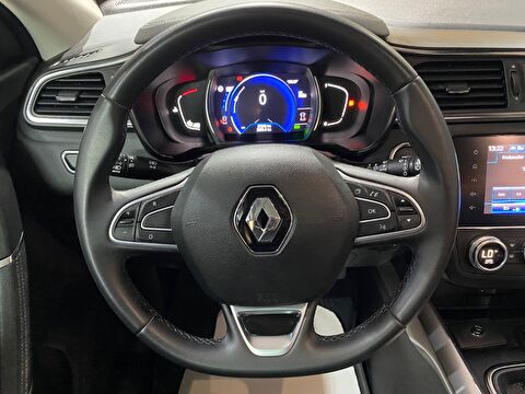 2022 Benzin Otomatik Renault Kadjar Kırmızı Gürel Tasarım Aksesuar Otomotiv San. Tic. Ltd. Şti.