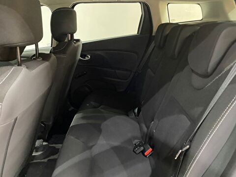2017 Benzin Manuel Renault Clio Kırmızı Gürel Tasarım Aksesuar Otomotiv San. Tic. Ltd. Şti.