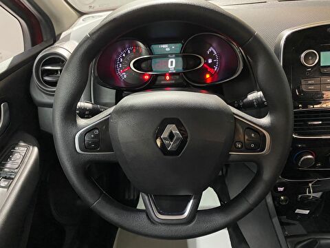 2017 Benzin Manuel Renault Clio Kırmızı Gürel Tasarım Aksesuar Otomotiv San. Tic. Ltd. Şti.