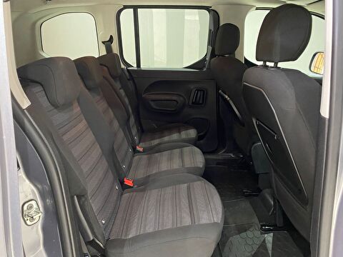 2022 Dizel Otomatik Opel Combo Gri Gürel Tasarım Aksesuar Otomotiv San. Tic. Ltd. Şti.