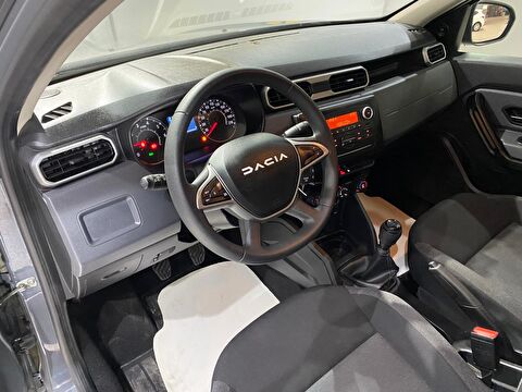 2022 Benzin Manuel Dacia Duster Gri Gürel Tasarım Aksesuar Otomotiv San. Tic. Ltd. Şti.
