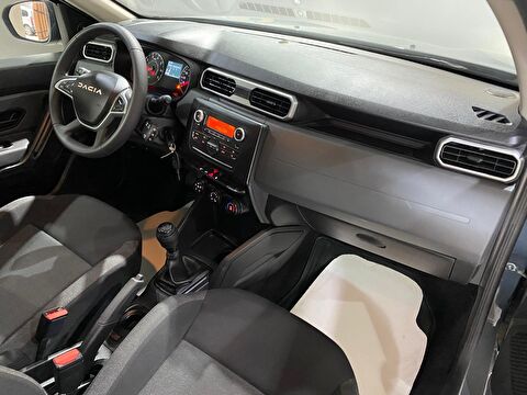 2022 Benzin Manuel Dacia Duster Gri Gürel Tasarım Aksesuar Otomotiv San. Tic. Ltd. Şti.