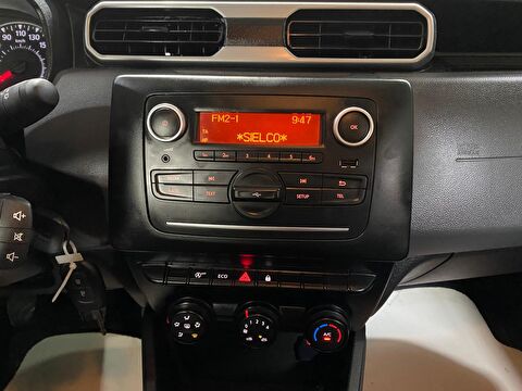 2022 Benzin Manuel Dacia Duster Gri Gürel Tasarım Aksesuar Otomotiv San. Tic. Ltd. Şti.