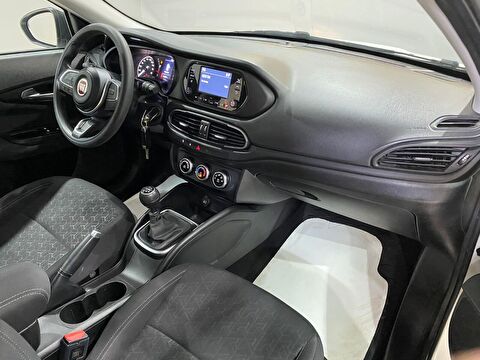 2023 Benzin Manuel Fiat Egea Cross Beyaz Gürel Tasarım Aksesuar Otomotiv San. Tic. Ltd. Şti.