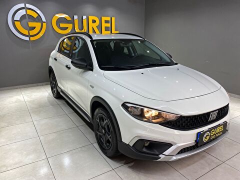 2023 Benzin Manuel Fiat Egea Cross Beyaz Gürel Tasarım Aksesuar Otomotiv San. Tic. Ltd. Şti.