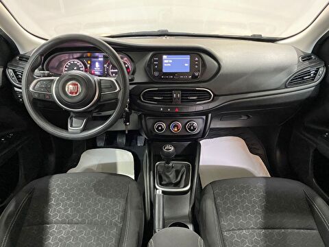 2023 Benzin Manuel Fiat Egea Cross Beyaz Gürel Tasarım Aksesuar Otomotiv San. Tic. Ltd. Şti.