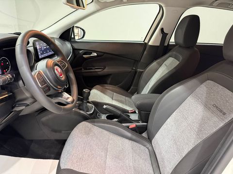 2023 Benzin Manuel Fiat Egea Cross Beyaz Gürel Tasarım Aksesuar Otomotiv San. Tic. Ltd. Şti.