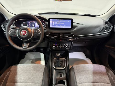 2023 Benzin Manuel Fiat Egea Cross Beyaz Gürel Tasarım Aksesuar Otomotiv San. Tic. Ltd. Şti.