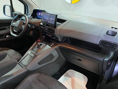 2025 Dizel Otomatik Peugeot Rifter Gri Gürel Tasarım Aksesuar Otomotiv San. Tic. Ltd. Şti.