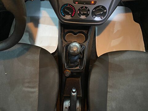 2014 Benzin Manuel Fiat Punto Beyaz Gürel Tasarım Aksesuar Otomotiv San. Tic. Ltd. Şti.