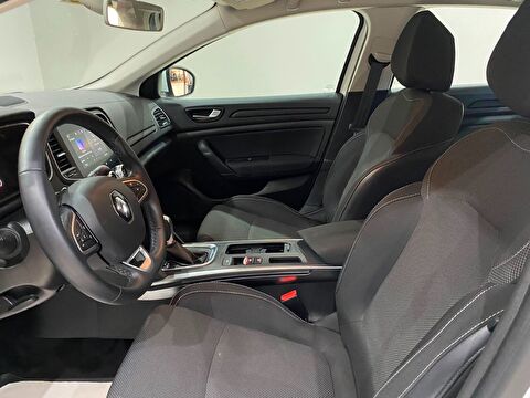 2023 Benzin Otomatik Renault Megane Beyaz Gürel Tasarım Aksesuar Otomotiv San. Tic. Ltd. Şti.