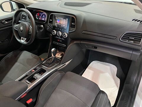 2023 Benzin Otomatik Renault Megane Beyaz Gürel Tasarım Aksesuar Otomotiv San. Tic. Ltd. Şti.