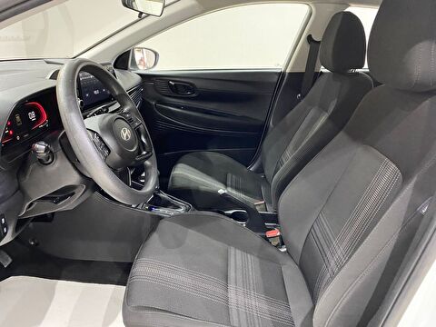 2024 Benzin Otomatik Hyundai i20 Beyaz Gürel Tasarım Aksesuar Otomotiv San. Tic. Ltd. Şti.