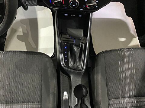 2024 Benzin Otomatik Hyundai i20 Beyaz Gürel Tasarım Aksesuar Otomotiv San. Tic. Ltd. Şti.