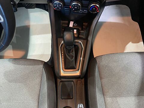 2024 Benzin Otomatik Renault Clio Beyaz Gürel Tasarım Aksesuar Otomotiv San. Tic. Ltd. Şti.