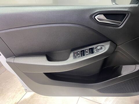 2024 Benzin Otomatik Renault Clio Beyaz Gürel Tasarım Aksesuar Otomotiv San. Tic. Ltd. Şti.